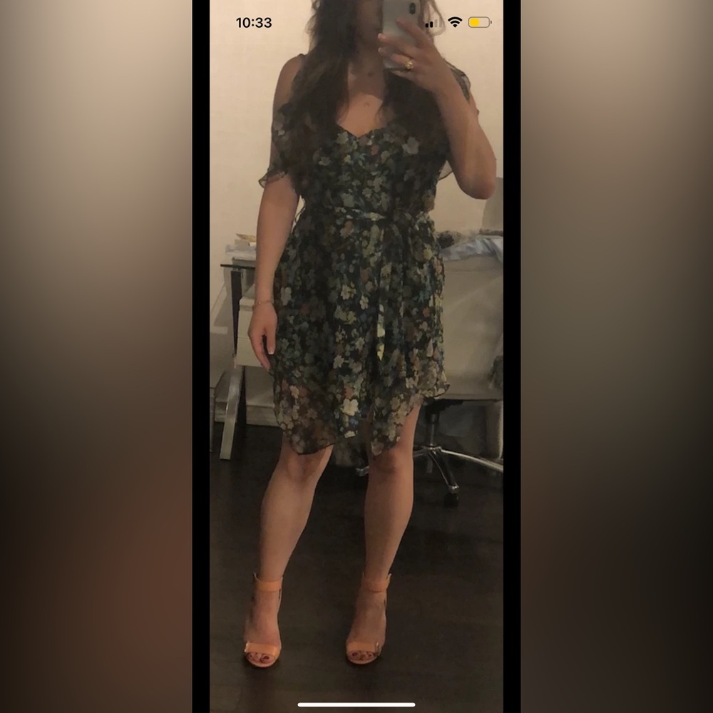 Kendall & Kylie Floral Dress - Picture 2 of 8